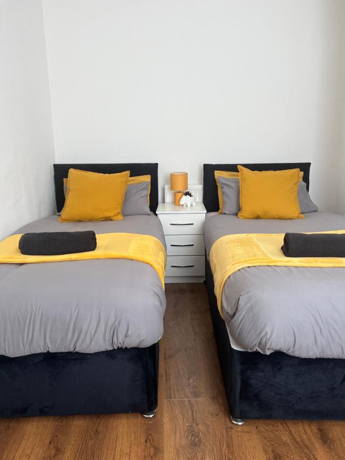 Spacious 3 Bed - Efc Stays ลิเวอร์พูล ภายนอก รูปภาพ